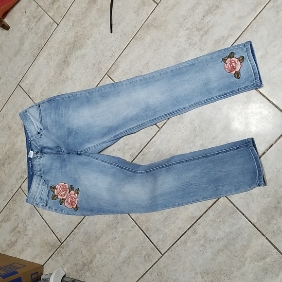 Westport Brand Faded Blue Jeans 